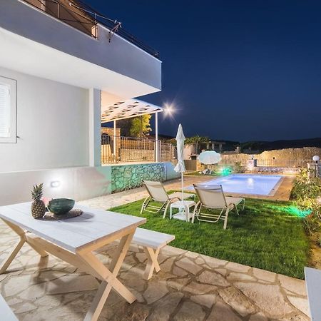 Villa Provenza Anafonítria Eksteriør billede