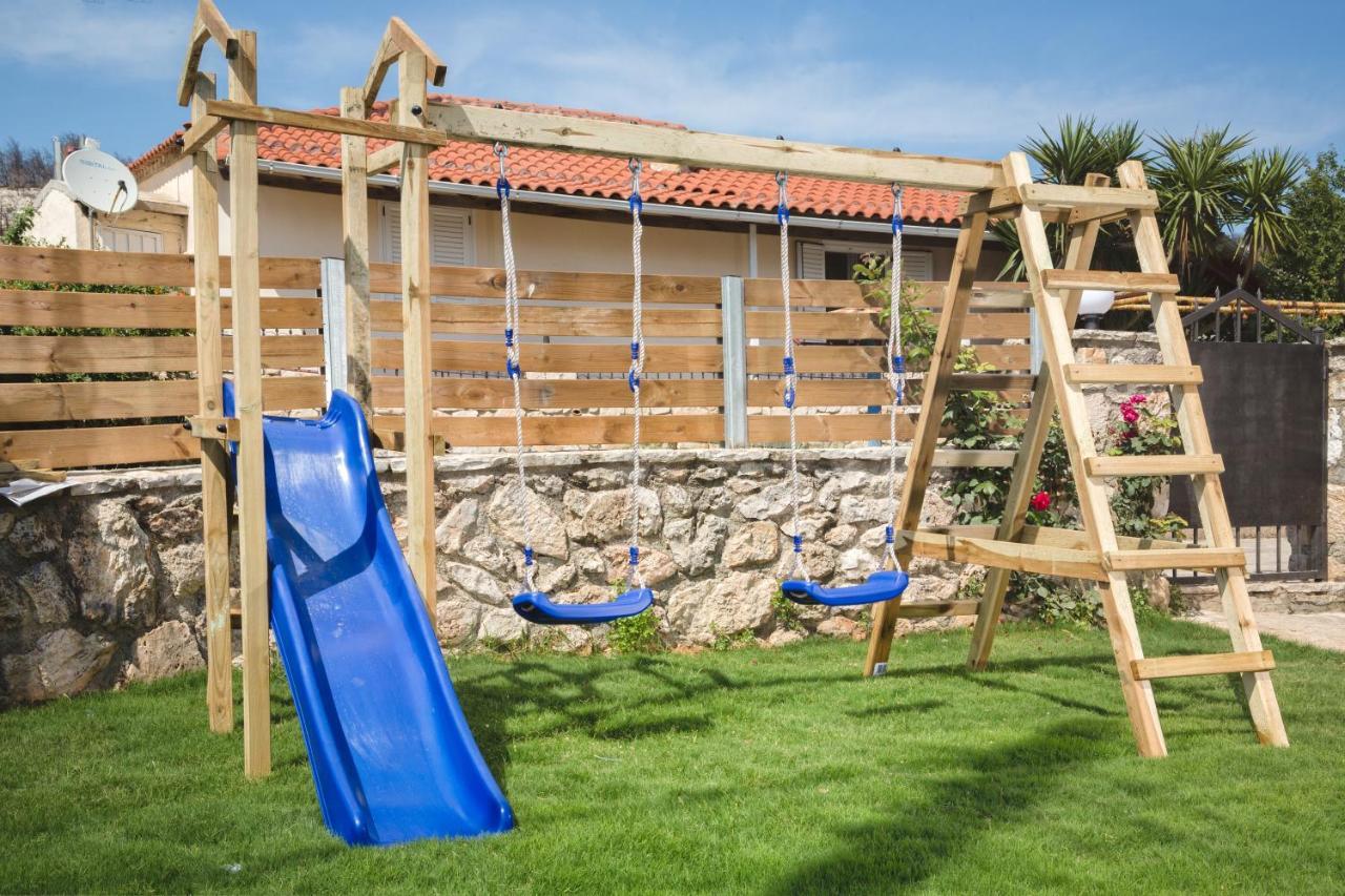 Villa Provenza Anafonítria Eksteriør billede