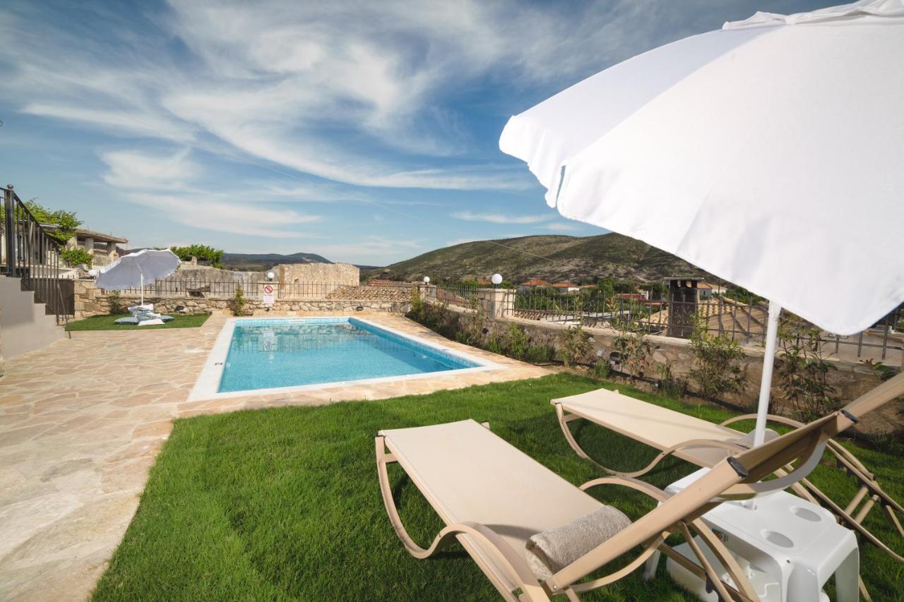 Villa Provenza Anafonítria Eksteriør billede